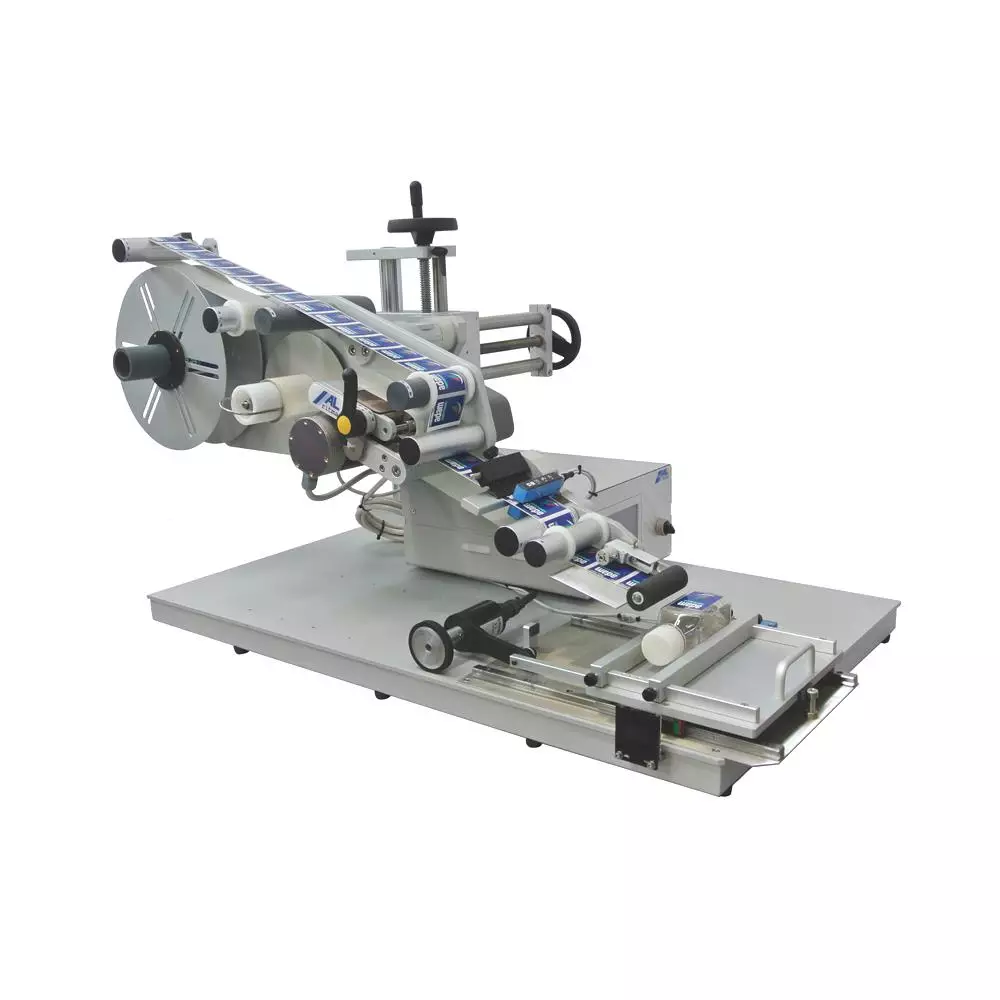 Etichettatrice semiautomatica per prodotti piatti ed ellittici - ALmatic E